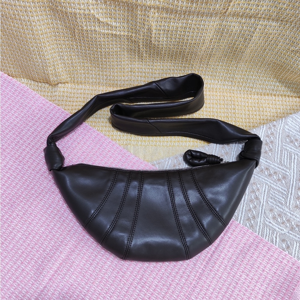 Lemaire Black Crescent Crossbody Bag - Picture 4 of 9